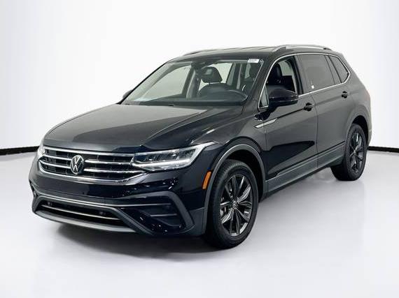 VOLKSWAGEN TIGUAN 4MOTION 2022 3VV2B7AXXNM102354 image